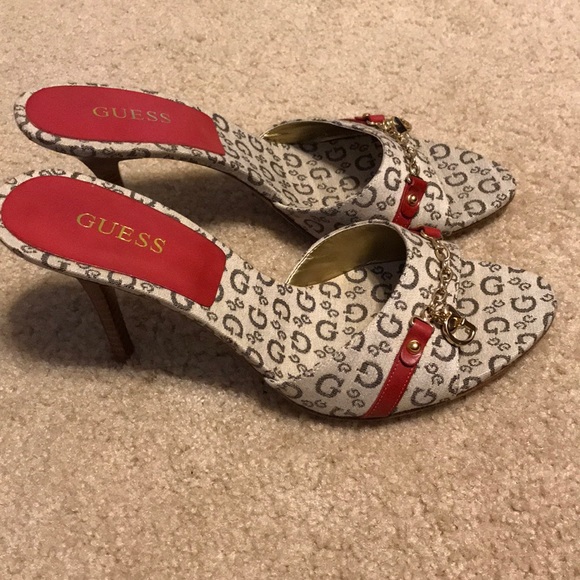 Women’s size 8 medium Guess heels! - Picture 5 of 6